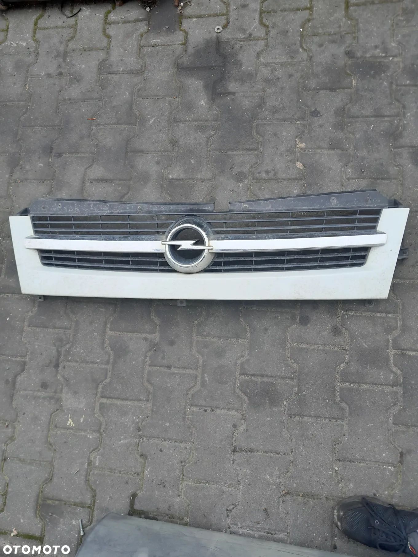 Atrapa grill Opel Movano II 07r - 1