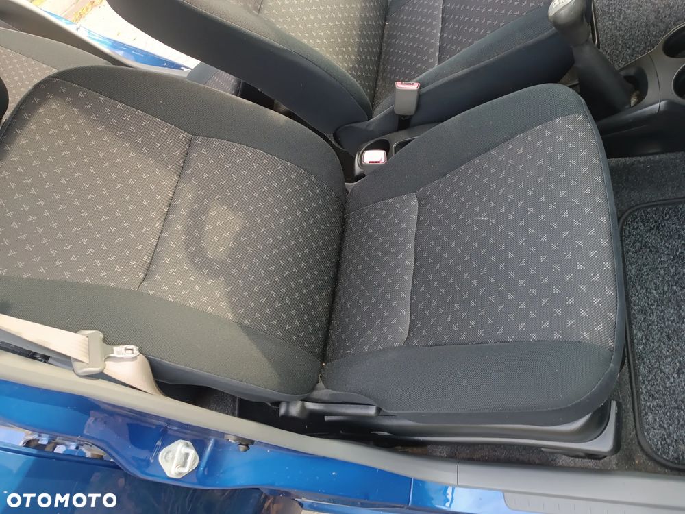 Daihatsu Cuore - 25