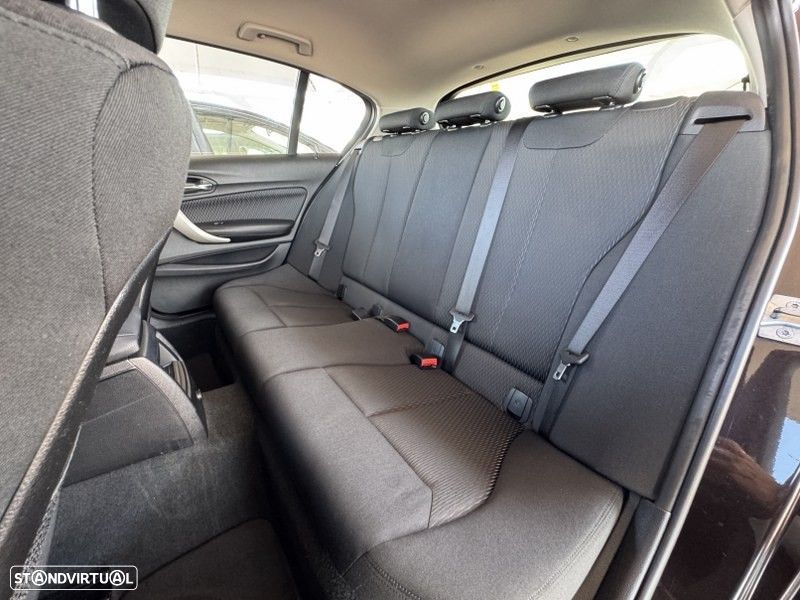 BMW 116 d Line Sport - 30