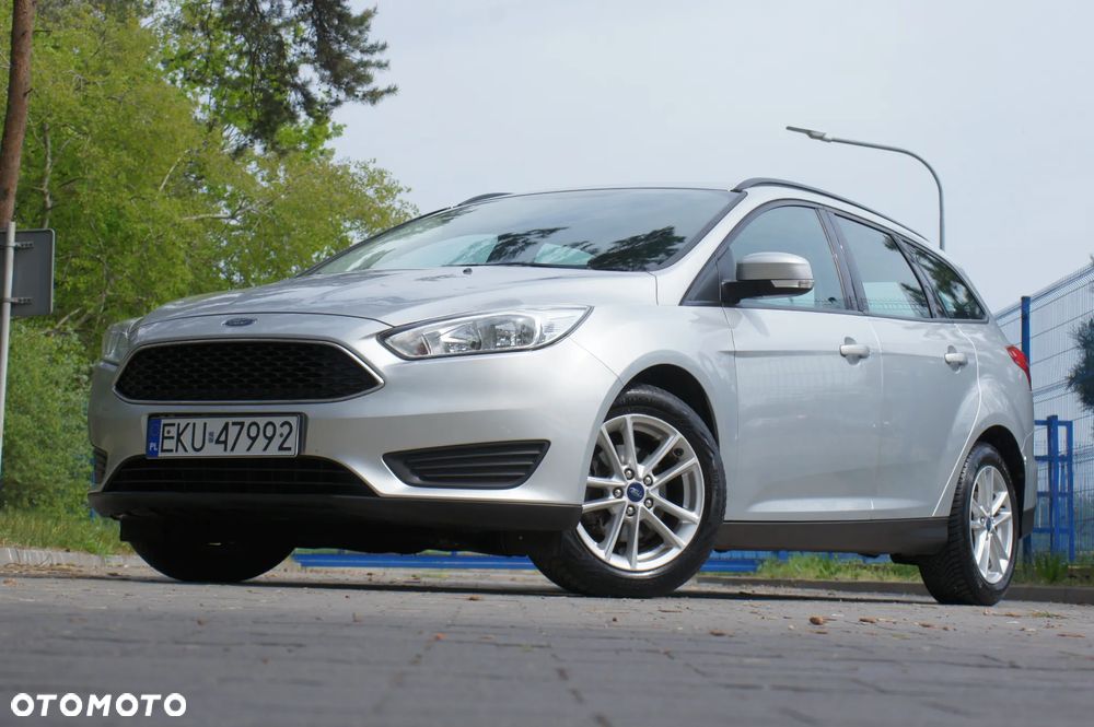 Ford Focus 1.5 TDCi DPF Start-Stopp-System Ambiente - 1
