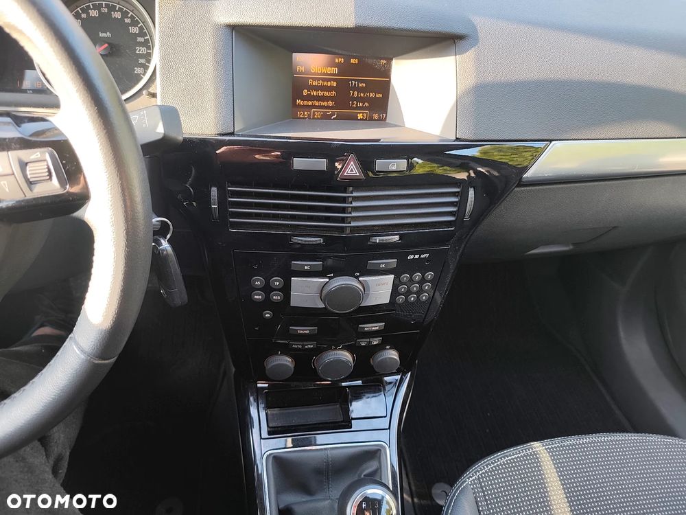 Opel Astra 1.6 Active - 22