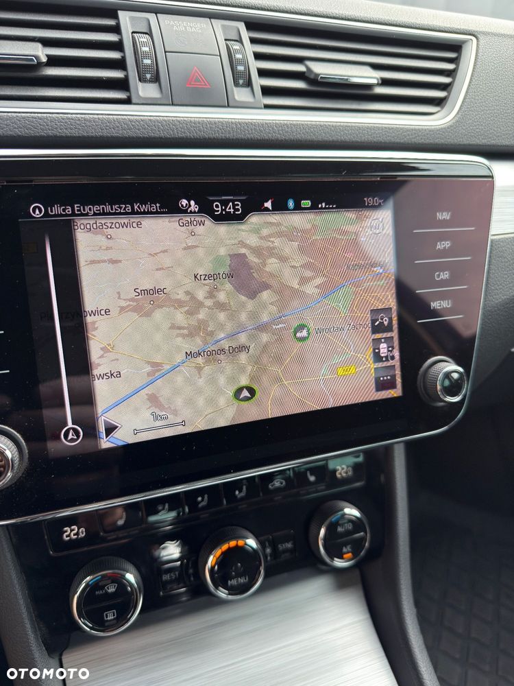 Skoda Superb 2.0 TDI DSG Ambition - 15