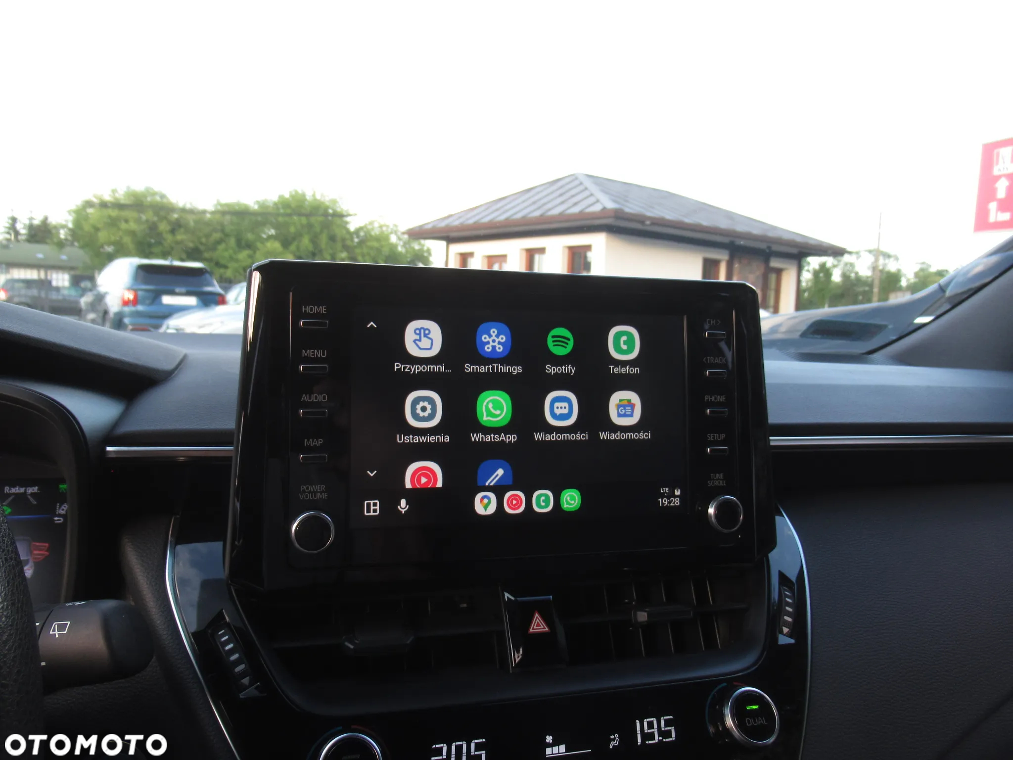 Toyota Corolla 1.8 Hybrid Active - 25