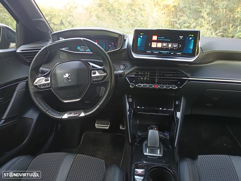 Peugeot e-208 GT Pack - 10