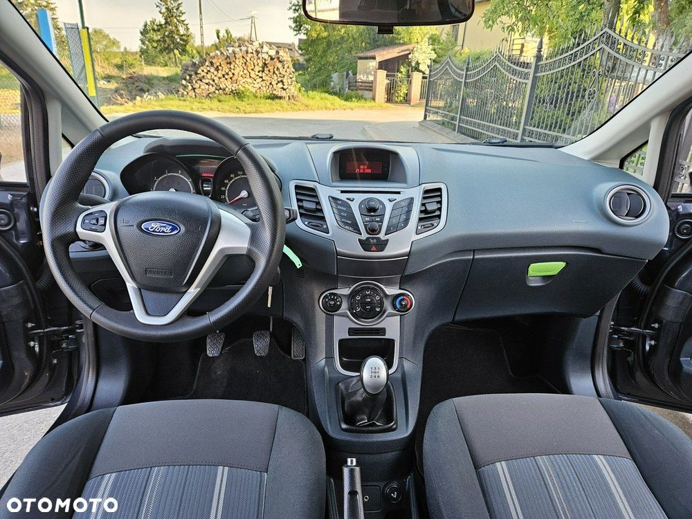 Ford Fiesta - 12
