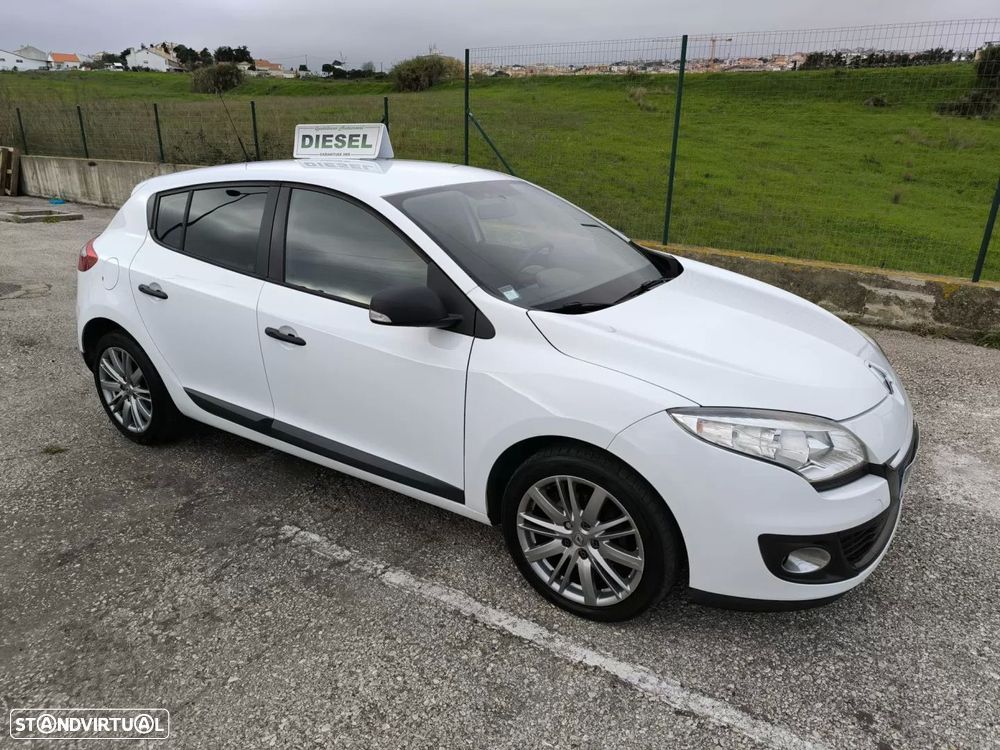 Renault mégane 1.5 dci iii hatchback - 22