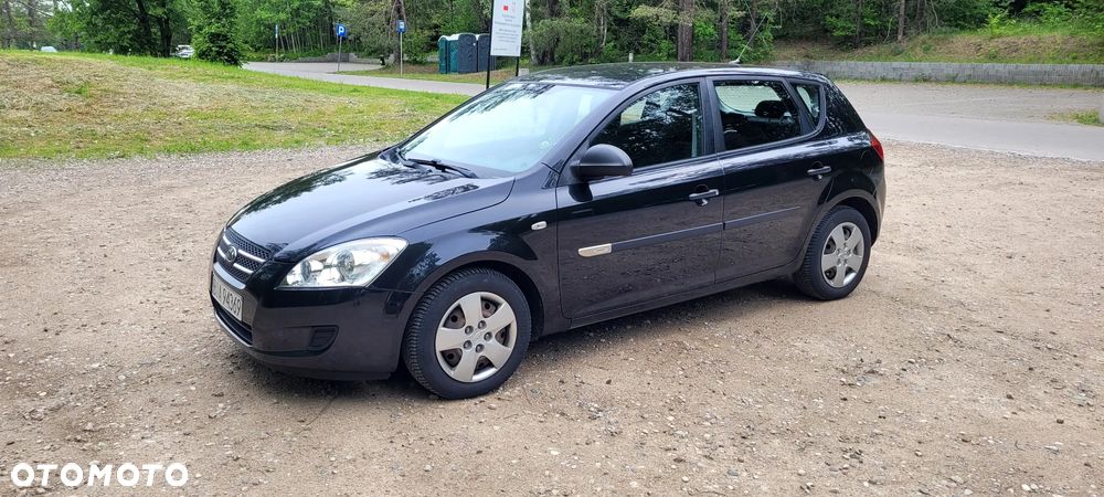 Kia Ceed 1.6 CRDi EX - 1