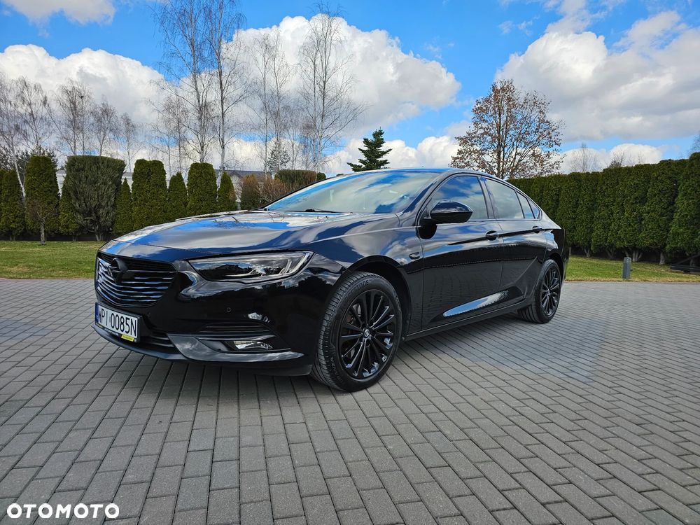 Opel Insignia - 1