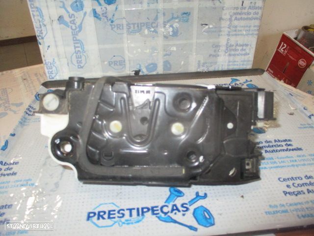 Fecho 6R4839015 VW POLO 5 6R FASE 1 2012 1.6TDI 90CV 5P CINZA ESCURO TESQ 7 PINOS VW POLO 5 6R 2012 1.2TDI 75CV 5P CINZA TE - 3