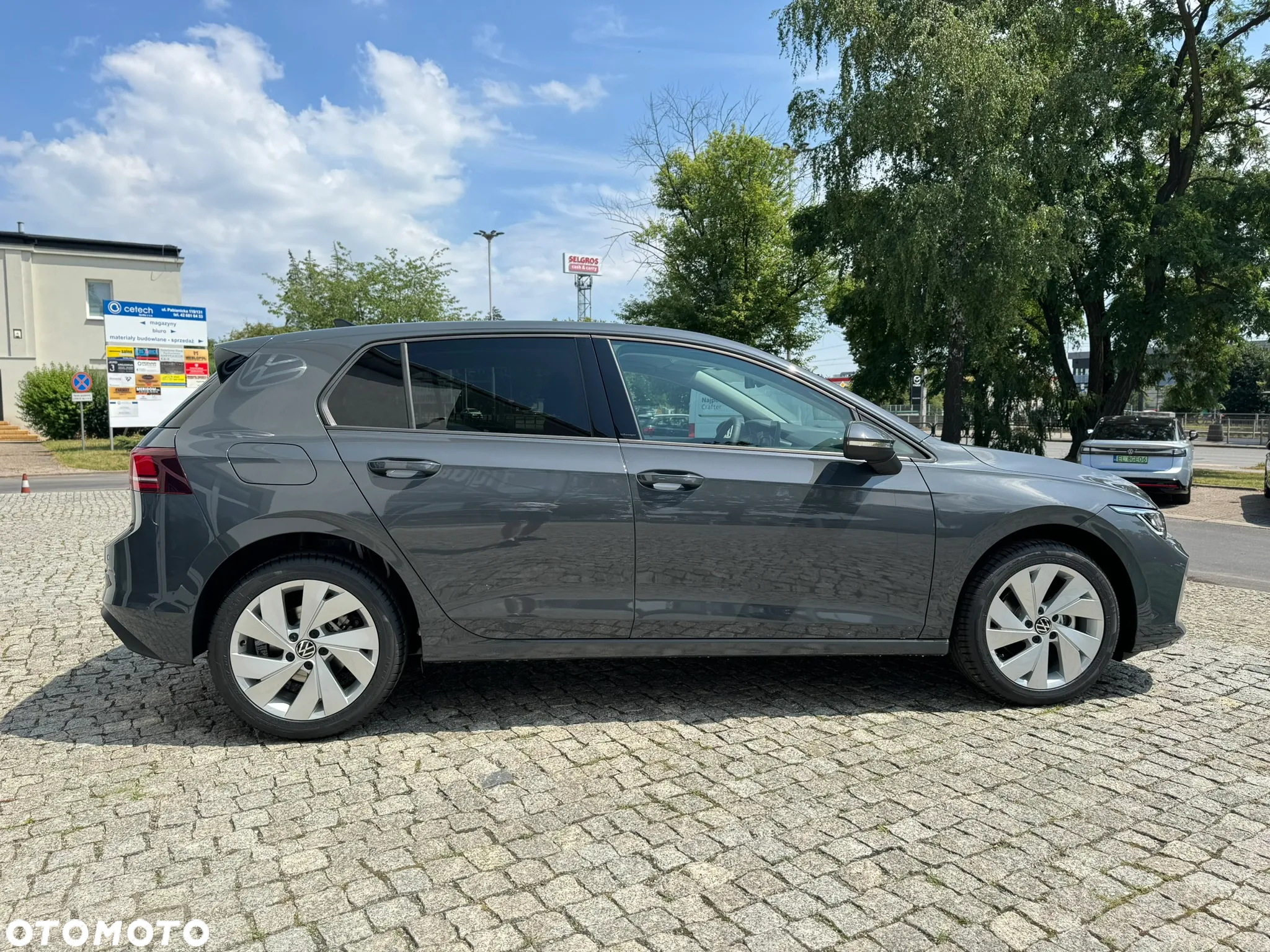 Volkswagen Golf VIII 1.5 TSI Life Plus - 4
