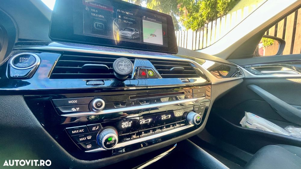 BMW Seria 5 520d Touring Aut. - 10