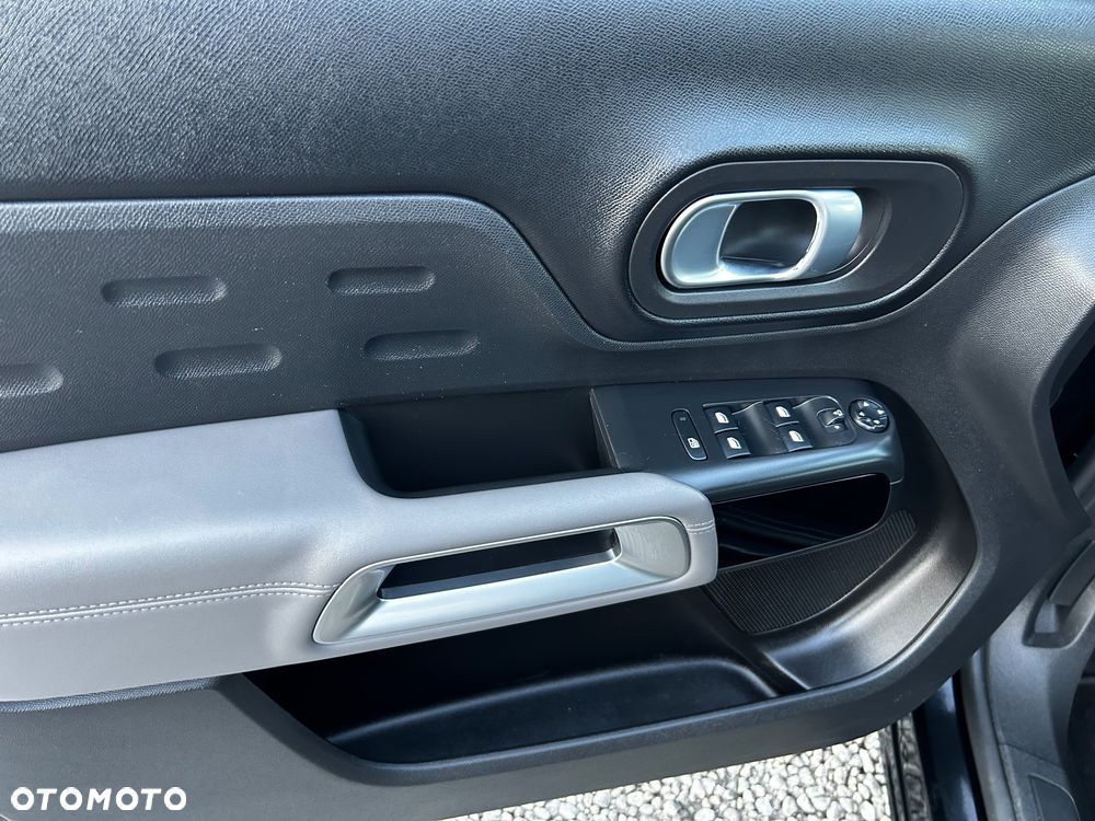 Citroën C5 Aircross 225 e.EAT8 SHINE PACK - 36