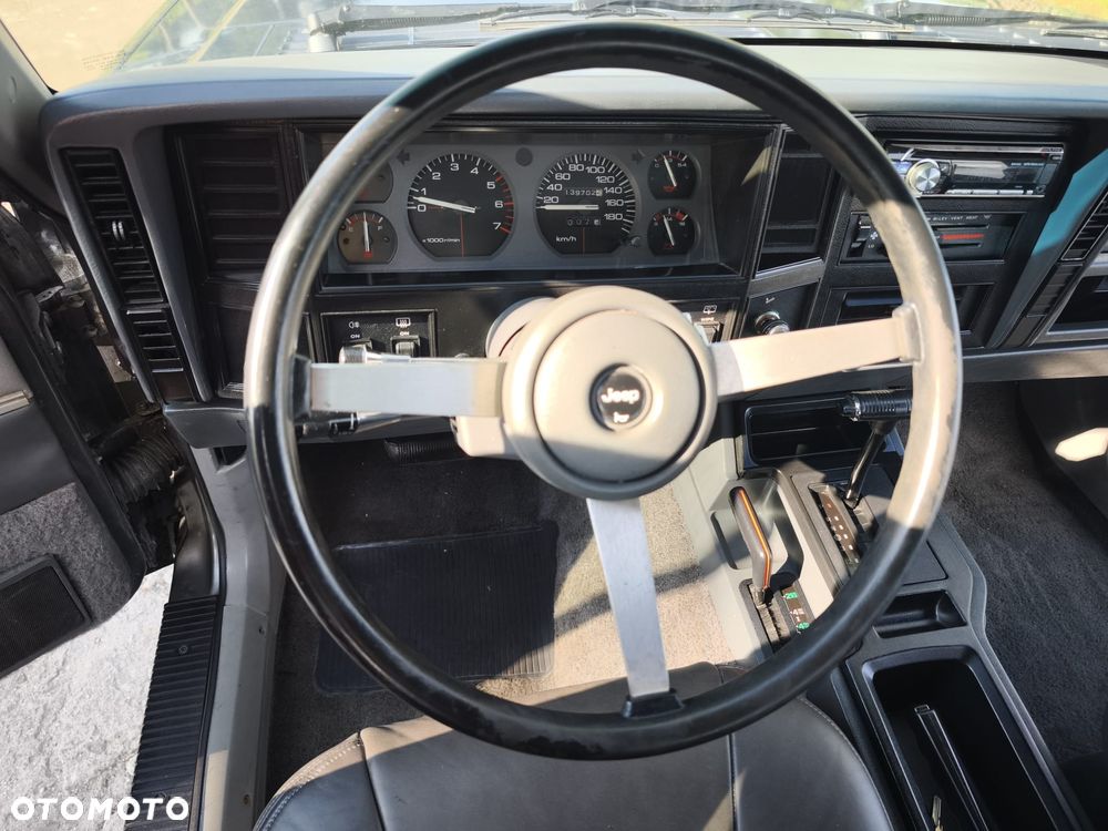 Jeep Cherokee 4.0 Limited - 13