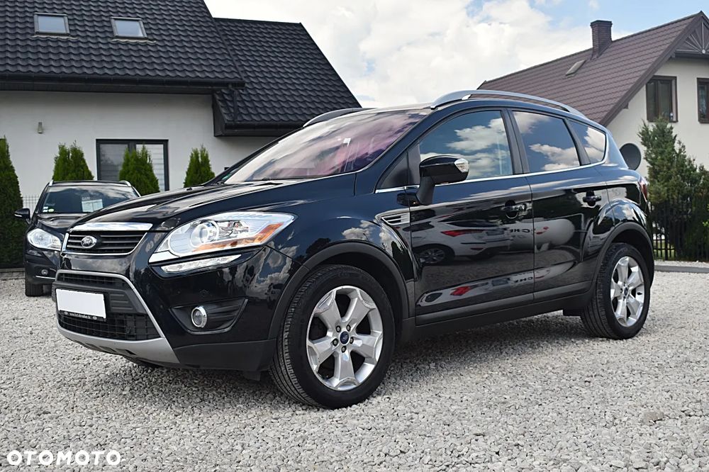 Ford Kuga 2.0 TDCi 2x4 Titanium - 4