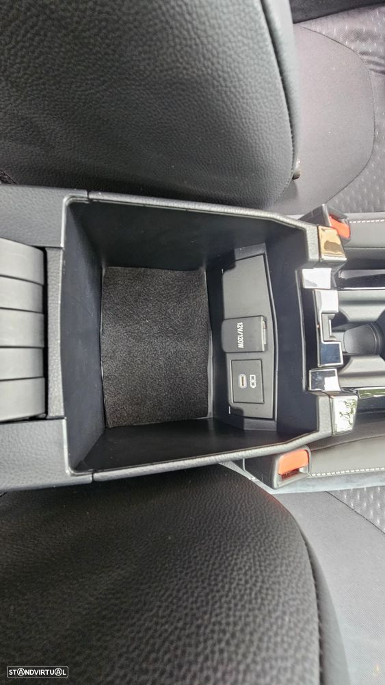 Toyota Corolla Touring Sports 1.8 Hybrid Exclusive - 19