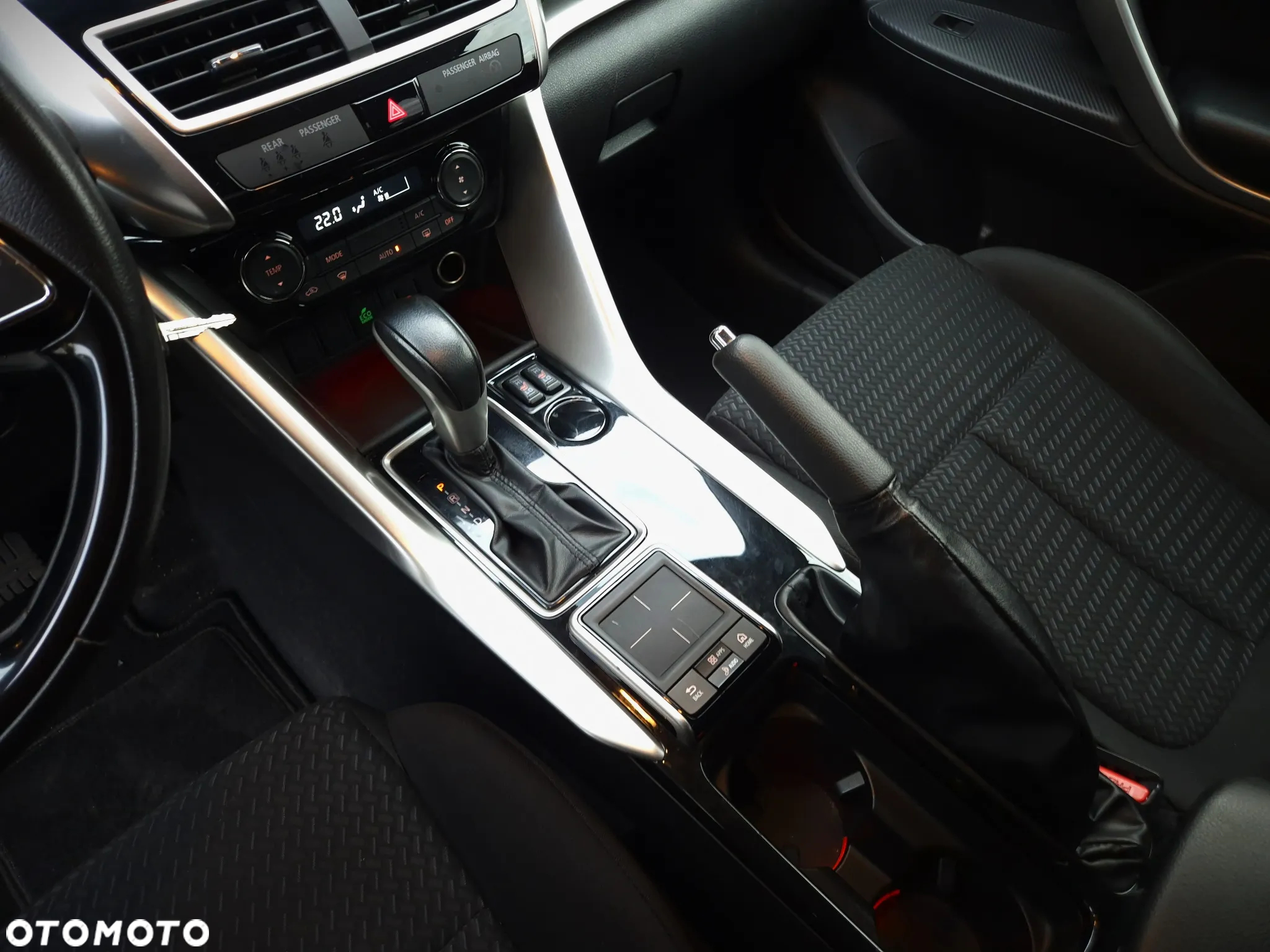 Mitsubishi Eclipse Cross 1.5 T-MIVEC ClearTec CVT 2WD Diamant Edition - 18