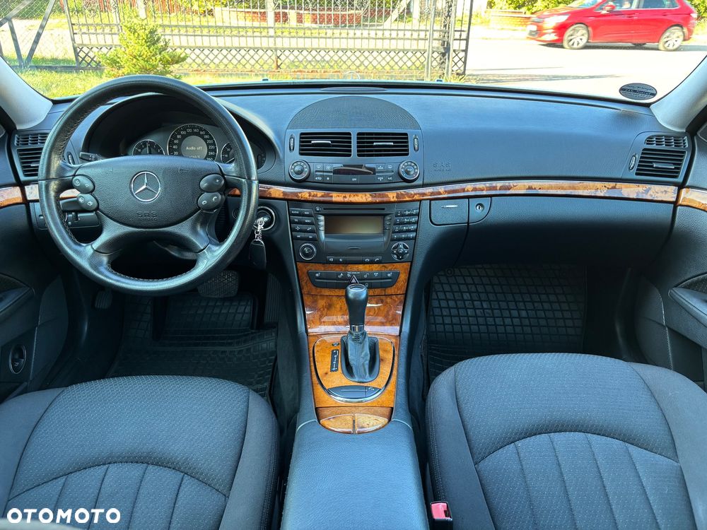 Mercedes-Benz Klasa E - 33