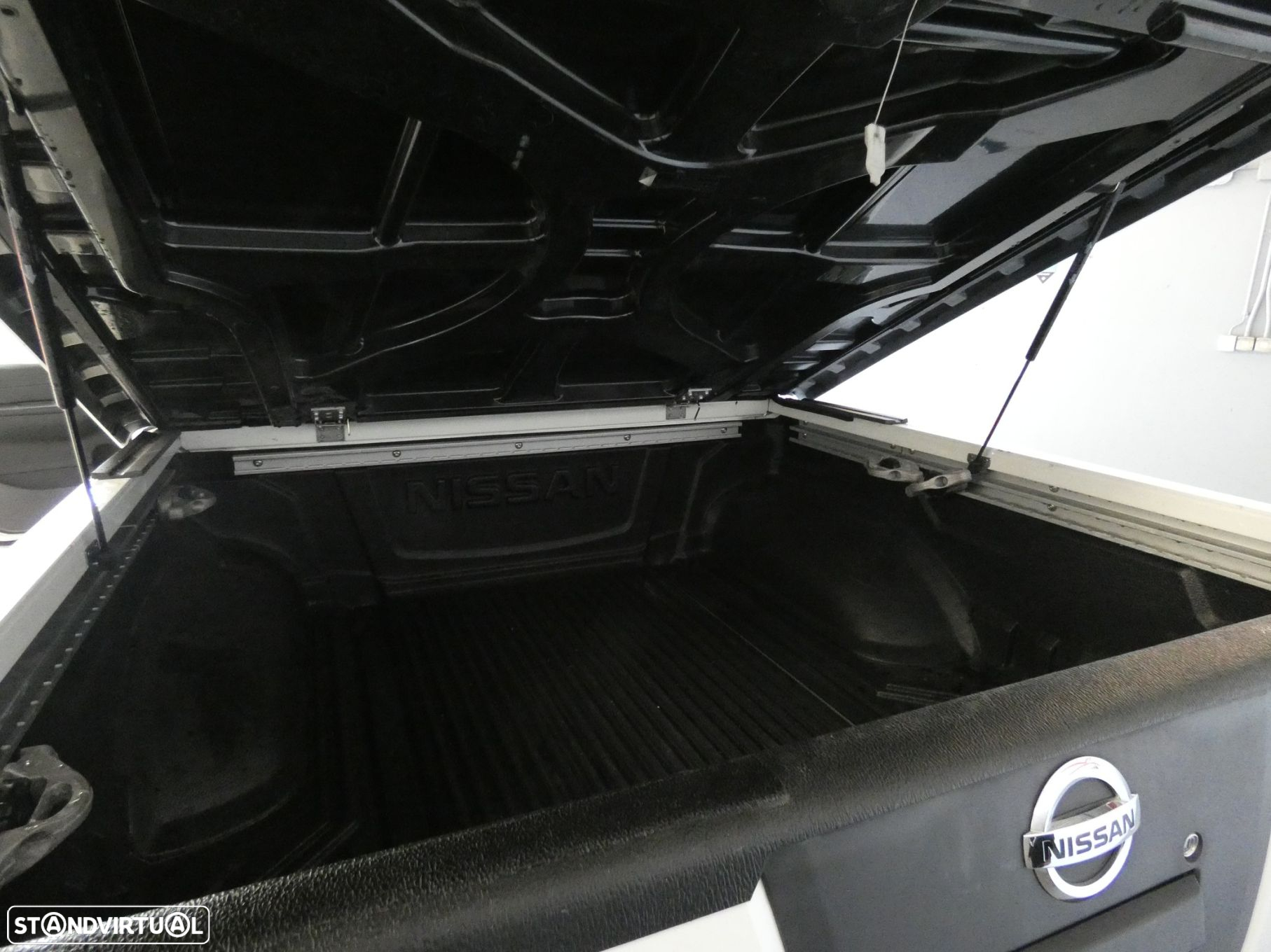 Nissan Navara 3.0 dCi V6 CD LE Hi-T.+P.Pr.AT 4WD - 8