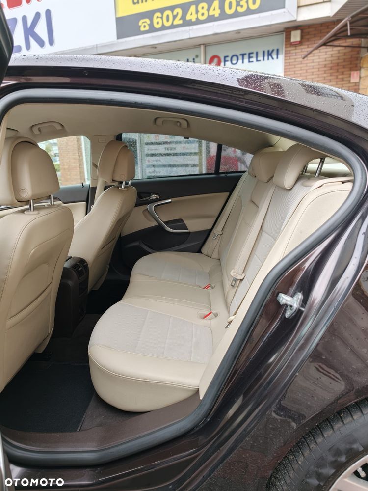 Opel Insignia 2.0 CDTI - 18