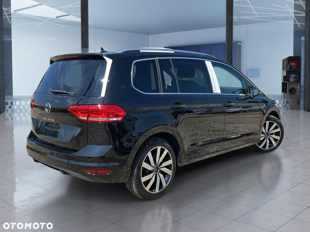 Volkswagen Touran - 2