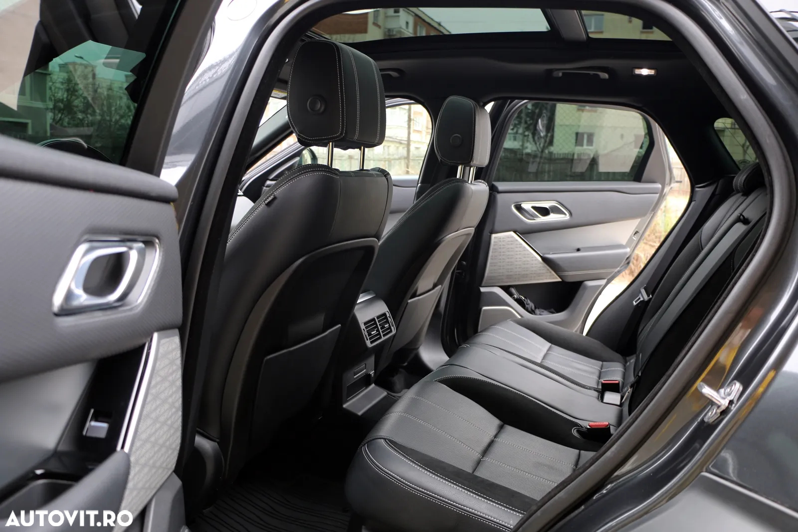 Land Rover Range Rover Velar 2.0 R-Dynamic HSE - 15