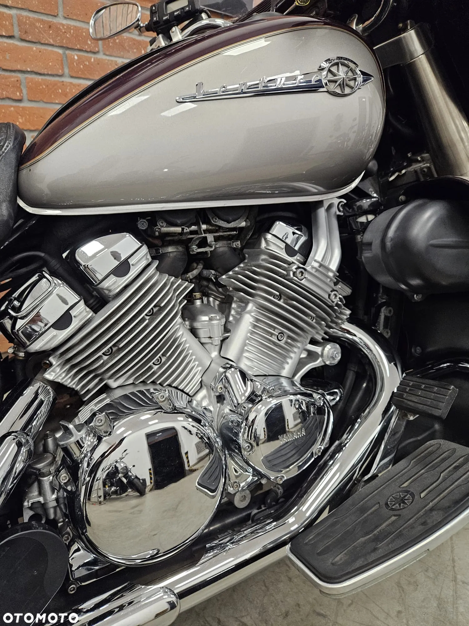 Yamaha XVZ - 14