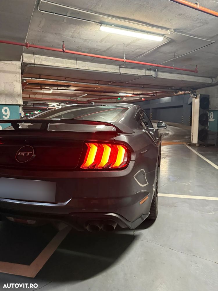 Ford Mustang - 7