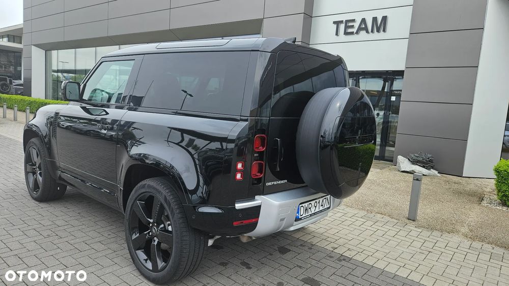 Land Rover Defender - 9