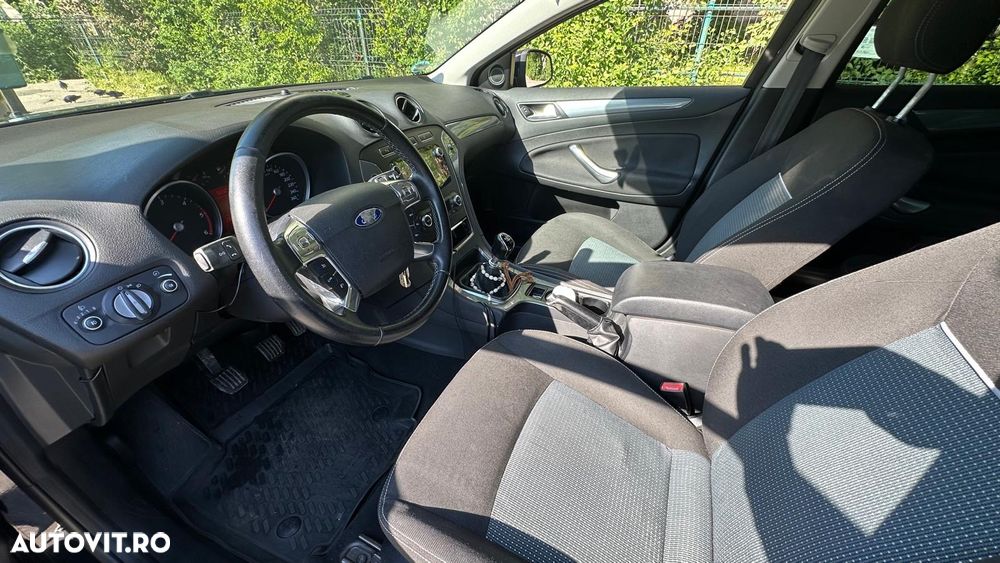 Ford Mondeo 1.6 TDCi Ambiente - 3