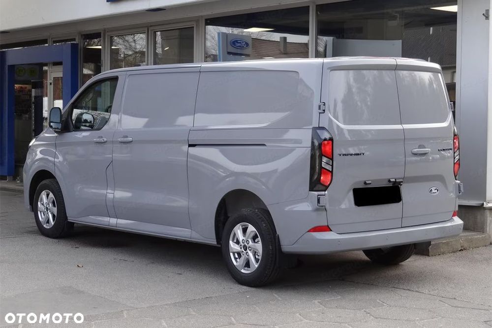 Ford Transit Custom 320 L2H1 Limited 2.0 150KM - 7