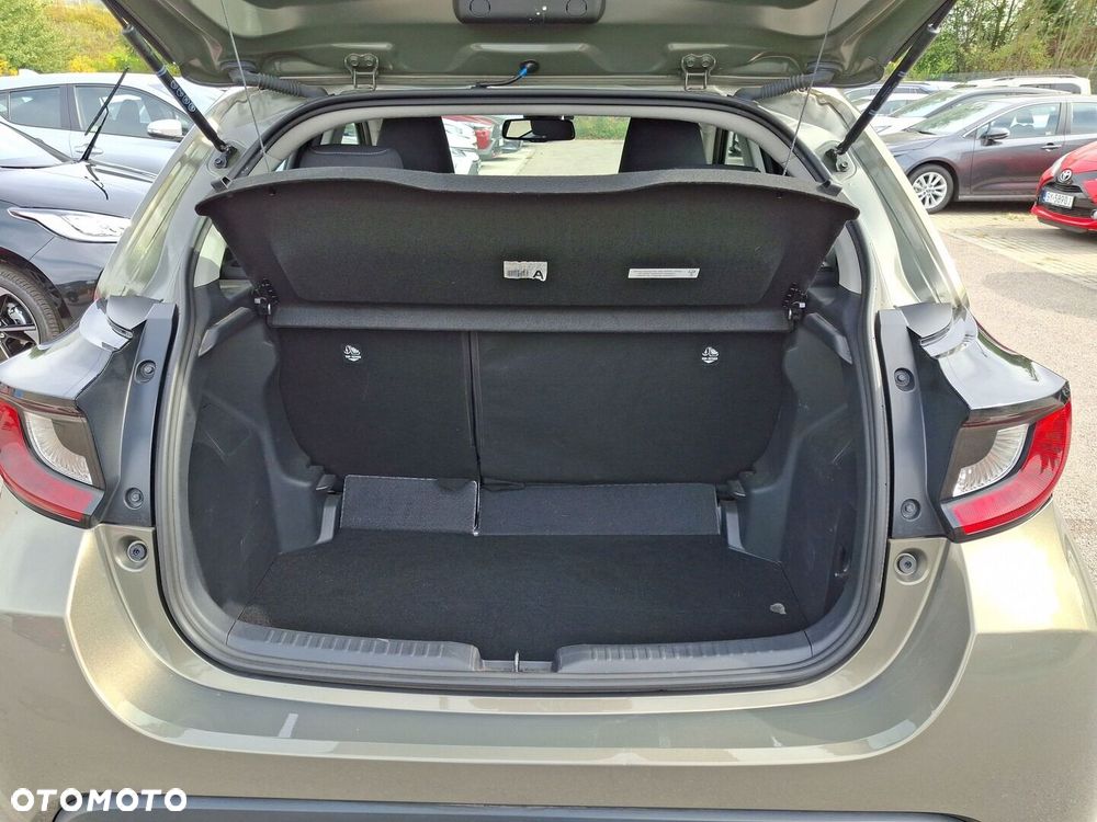 Toyota Yaris 1.5 Comfort - 21