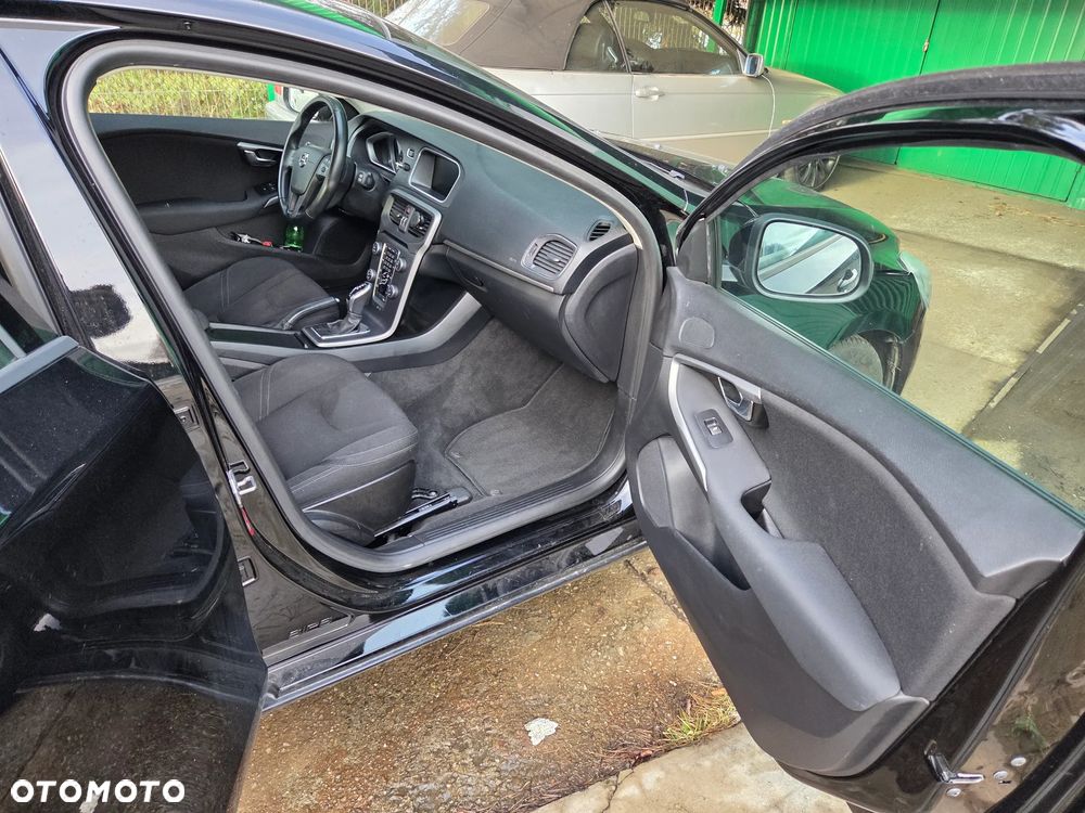 Volvo V40 T2 Drive-E Momentum - 31