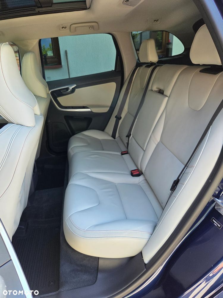 Volvo XC 60 T6 AWD Ocean Race - 29