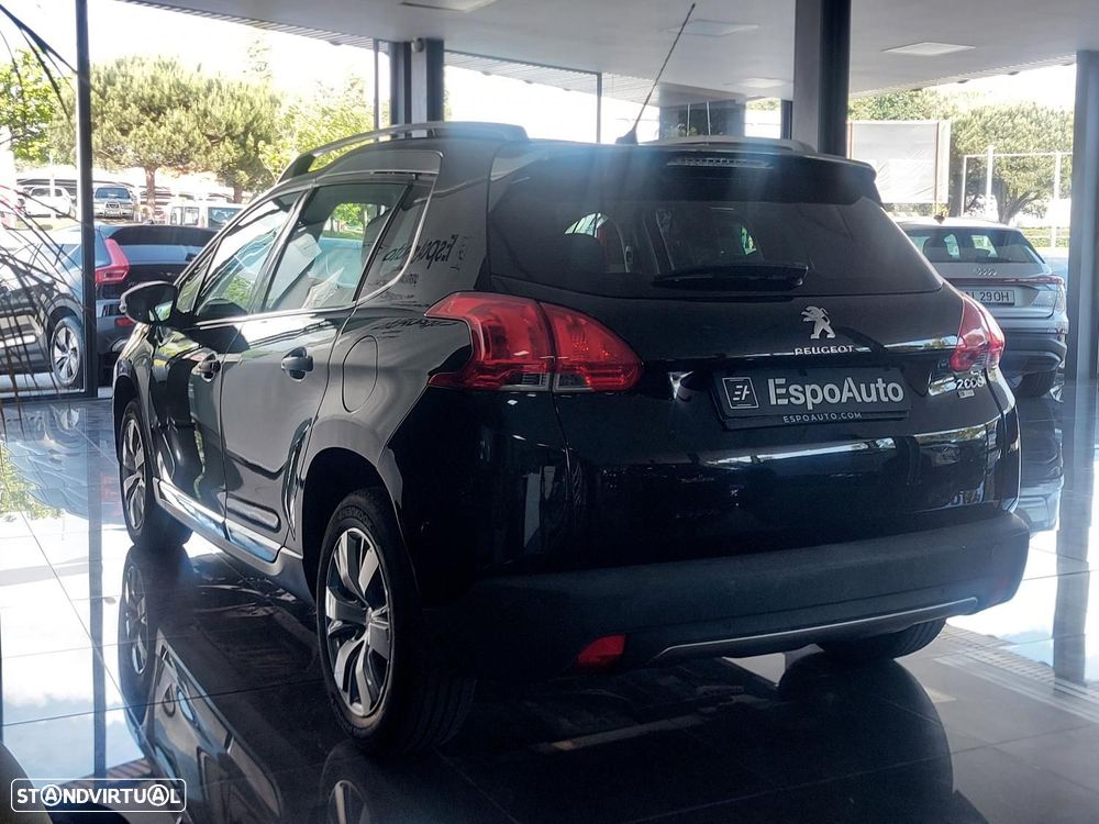 Peugeot 2008 1.2 PureTech Allure - 4