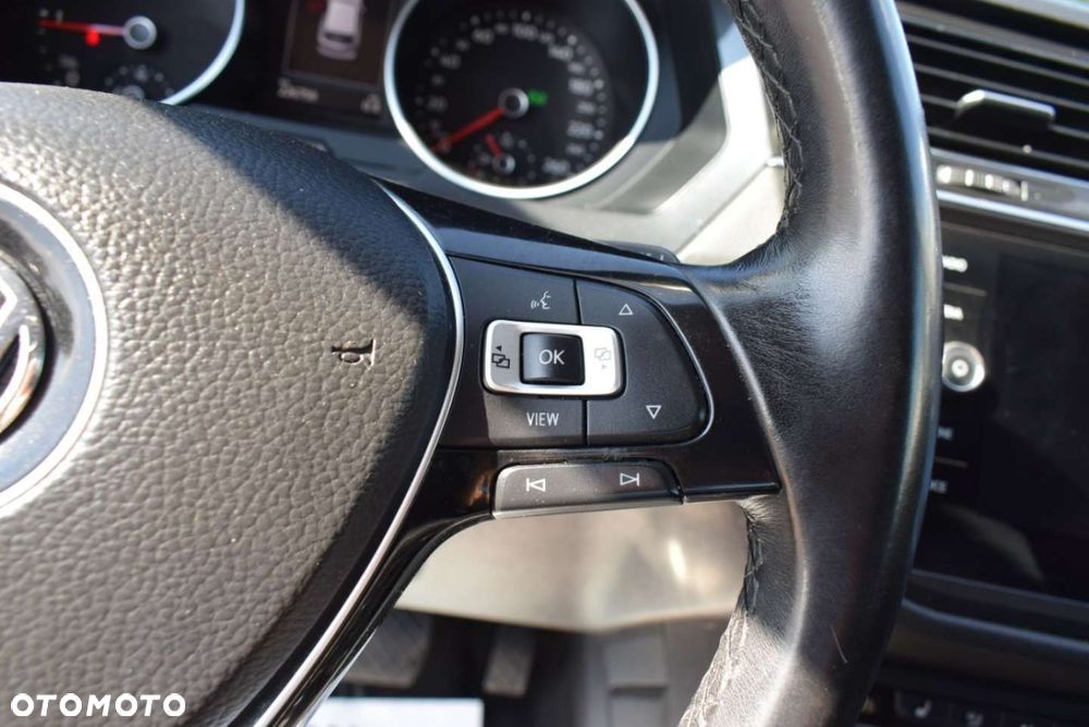 Volkswagen Tiguan - 31