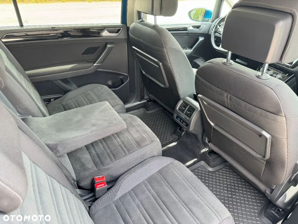 Volkswagen Touran - 15