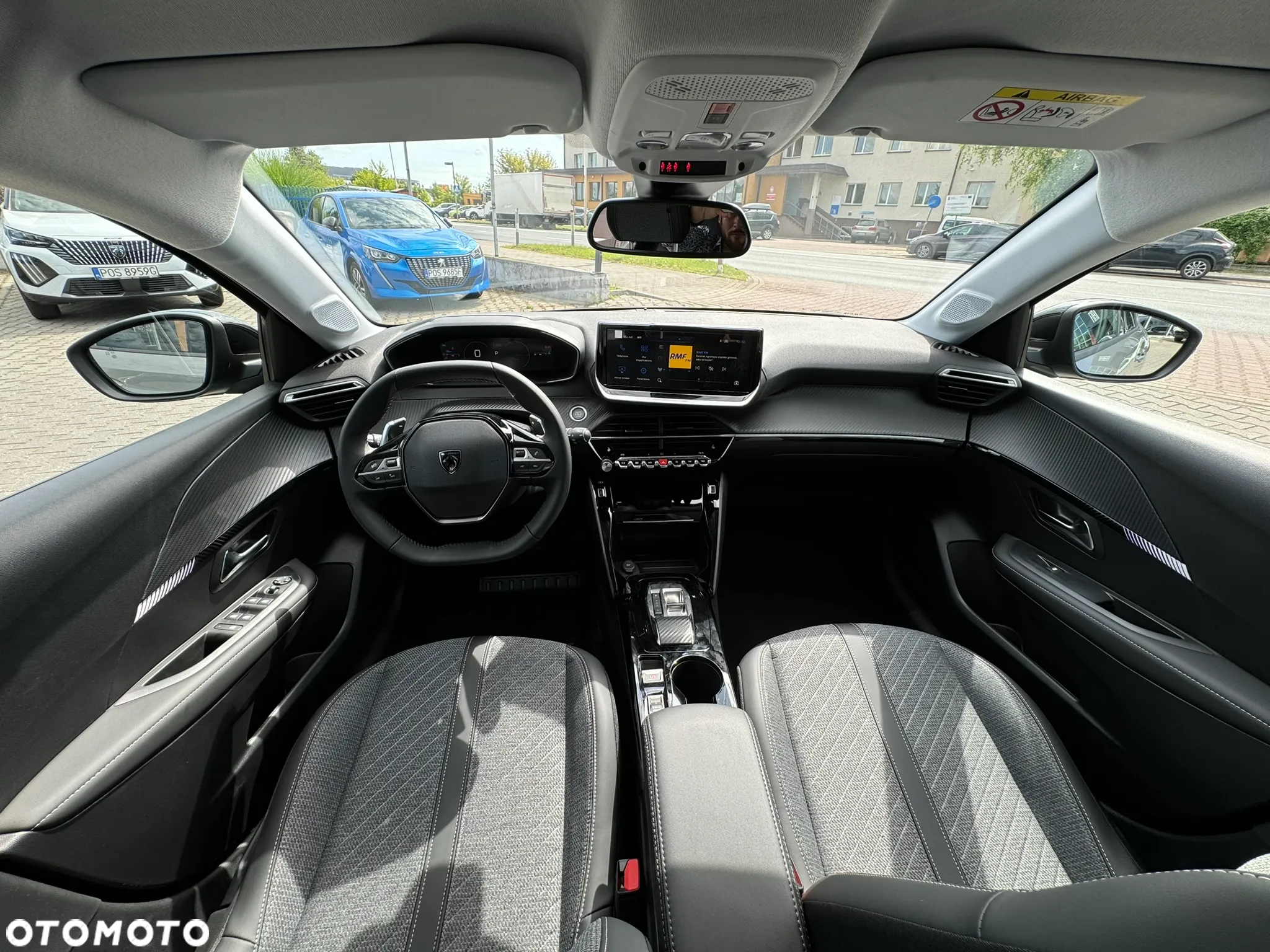 Peugeot 208 1.2 mHEV Allure - 15