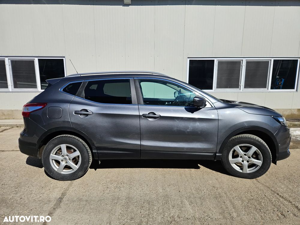 Nissan Qashqai 1.6 DCI Xtronic TEKNA+ - 9
