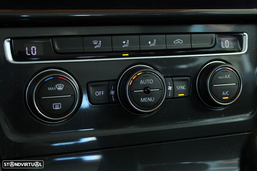 VW Golf Variant 1.6 TDi Highline - 22