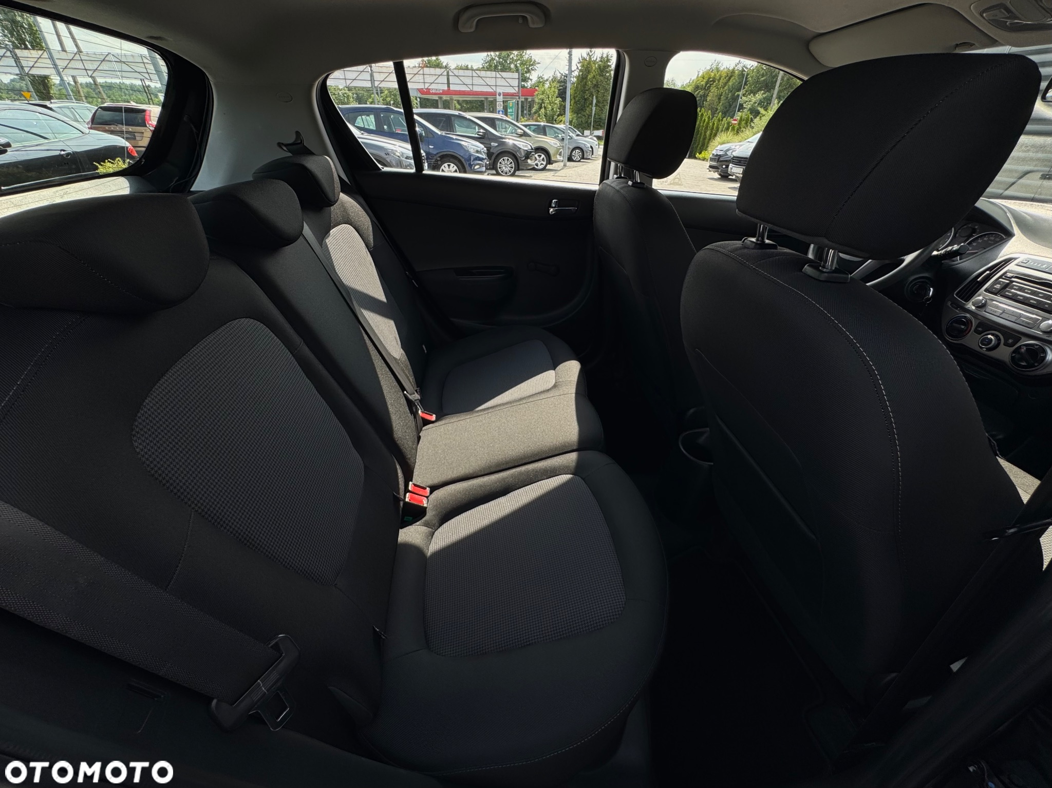 Hyundai i20 1.2 Fifa World Cup Edition - 33