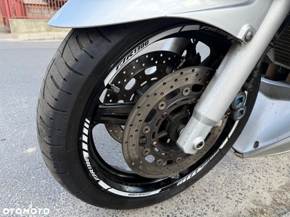 Yamaha FJR - 12