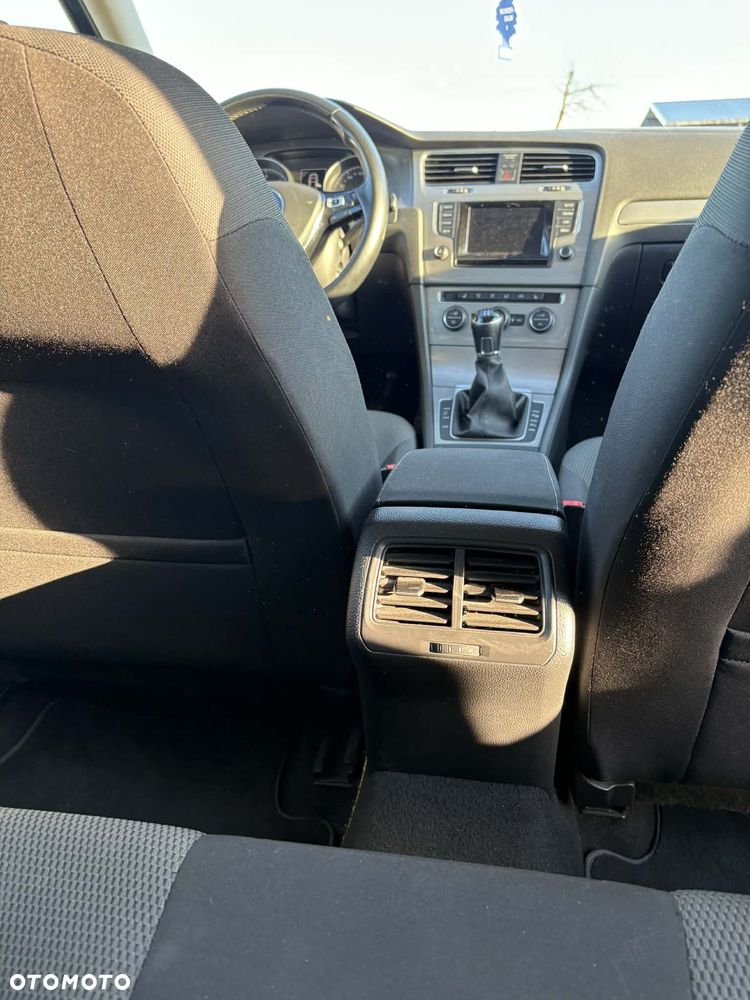 Volkswagen Golf 1.6 TDI DPF BlueMotion Technology Comfortline - 12