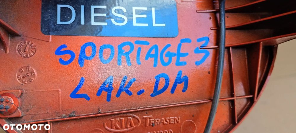 Klapka wlewu paliwa wlew Kia Sportage III DM 69510-3W000 - 7