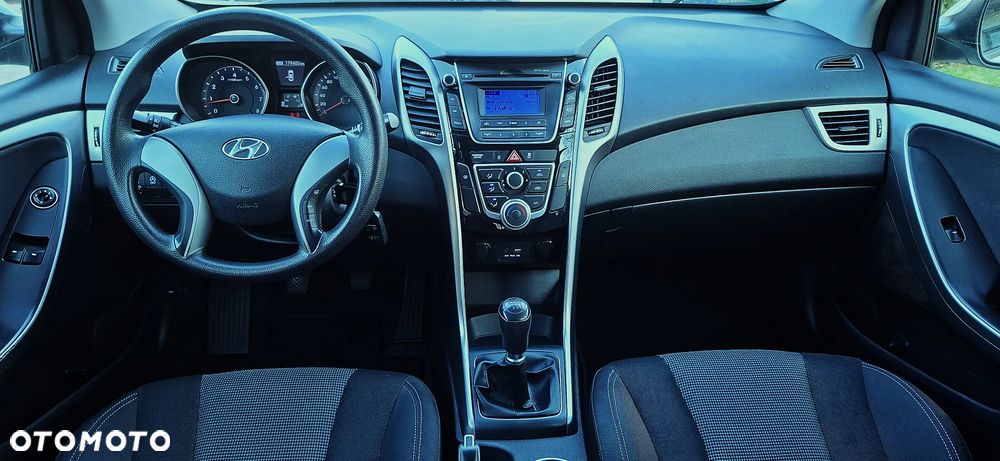 Hyundai i30 blue 1.4 Style - 9