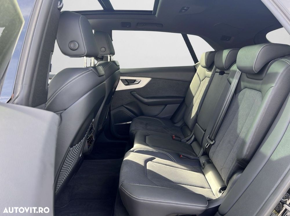 Audi Q8 3.0 55 TFSI quattro Tiptronic MHEV - 12