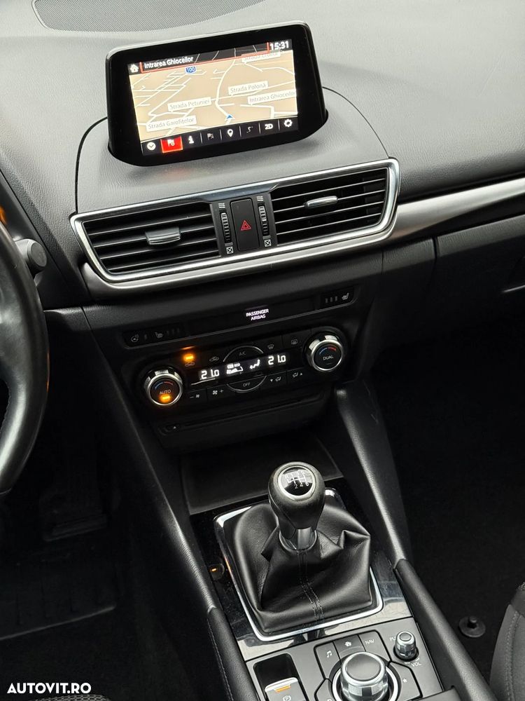 Mazda 3 G120 Revolution - 30