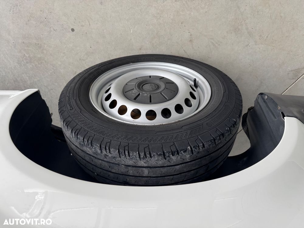 Volkswagen Transporter - 28