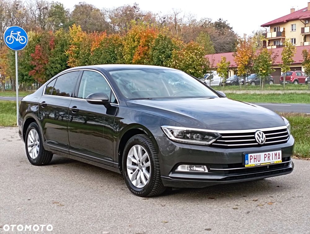 Volkswagen Passat 2.0 TDI (BlueMotion Technology) DSG Comfortline - 16