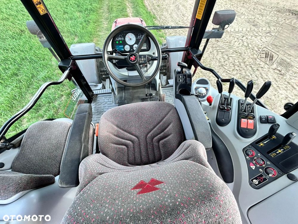 Massey Ferguson - 4