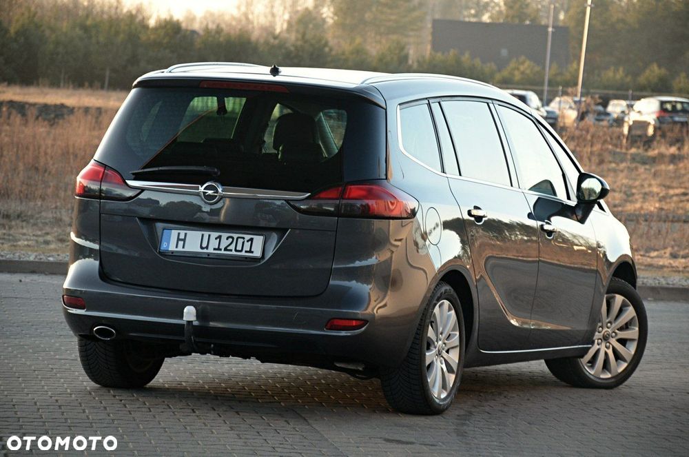 Opel Zafira - 10